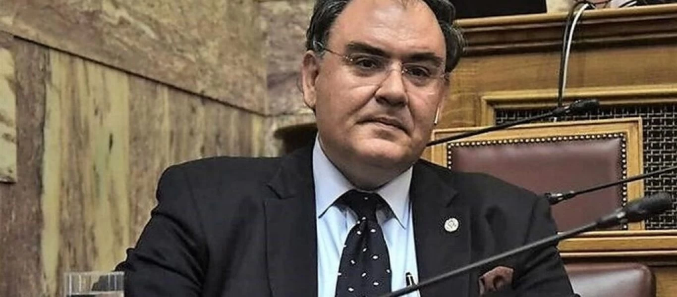 Απτόητος κινδυνολογεί ο Δ.Σαρηγιάννης: «5χιλ κρούσματα ημερησίως αν…»